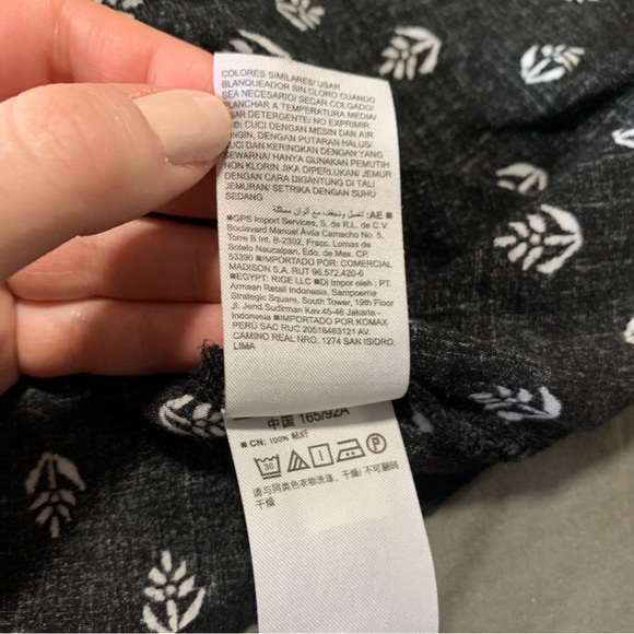 Short Sleeve Blouse - Picture 2 of 5